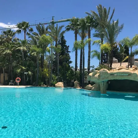 Guadalpin Luxury Apartment Marbella